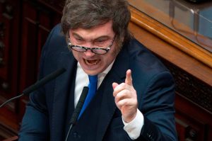 “Su éxito parece haber generado arrogancia y agresividad”: la advertencia de The Economist sobre Milei