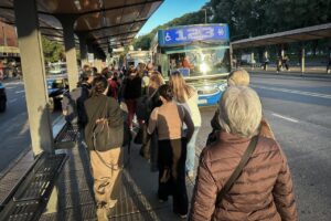 Además del caos, aumentos en los colectivos