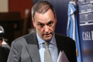 La Justicia archivó la causa por el viaje de la esposa de Adorni a Nueva York en el avión presidencial