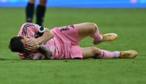 Alarma en la Selección: Messi sintió una molestia y pidió el cambio