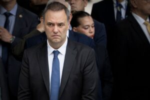 La Justicia levantó el secreto fiscal de Adorni y su esposa