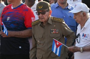 Raúl Castro reapareció en un Primero de Mayo cubano volcado en la defensa ante EE.UU.