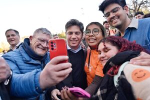 Axel Kicillof pisa Corrientes y tendrá una bilateral con el radical Juan Pablo Valdés